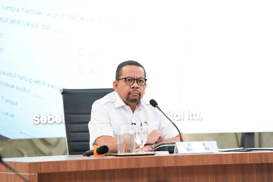 Pemerintah siapkan 3 strategi perluas listrik, rasio 99,83%.